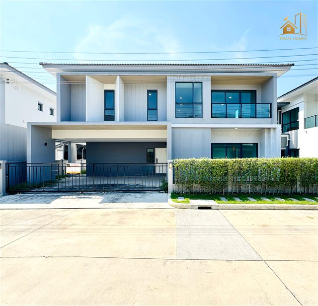 หน้าบ้านเดี่ยว 2 ชั้นดีไซน์ทันสมัย โทนสีเทา